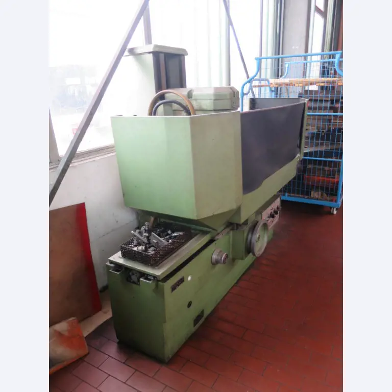 forklift trucks and car pool<br>-3