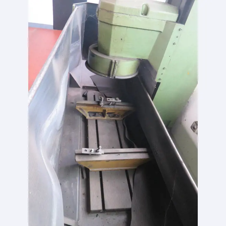 forklift trucks and car pool<br>-4