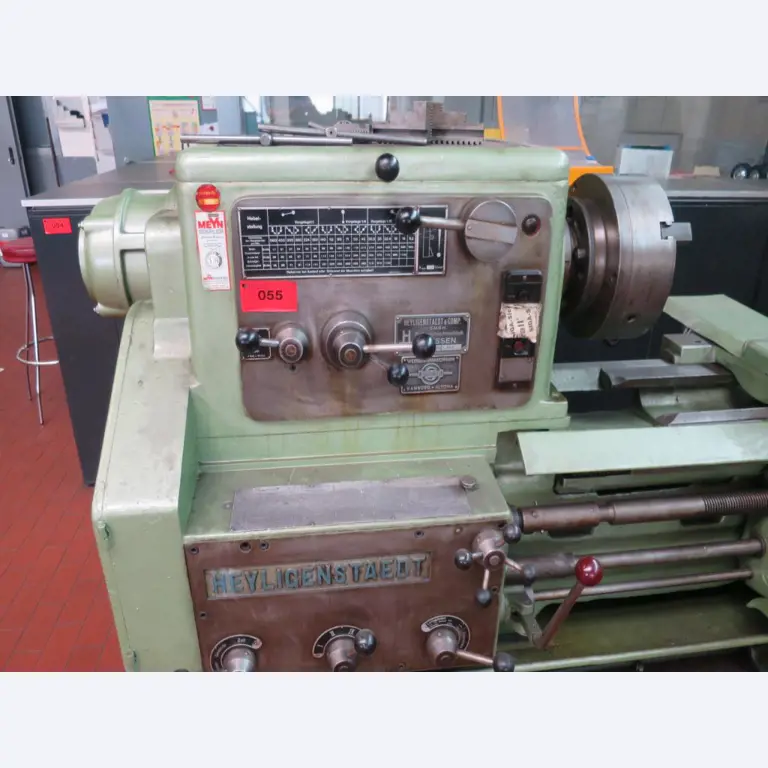 forklift trucks and car pool<br>-2