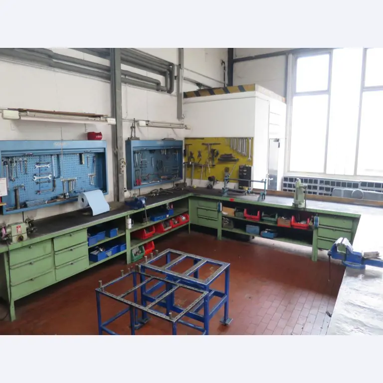 forklift trucks and car pool<br>-1