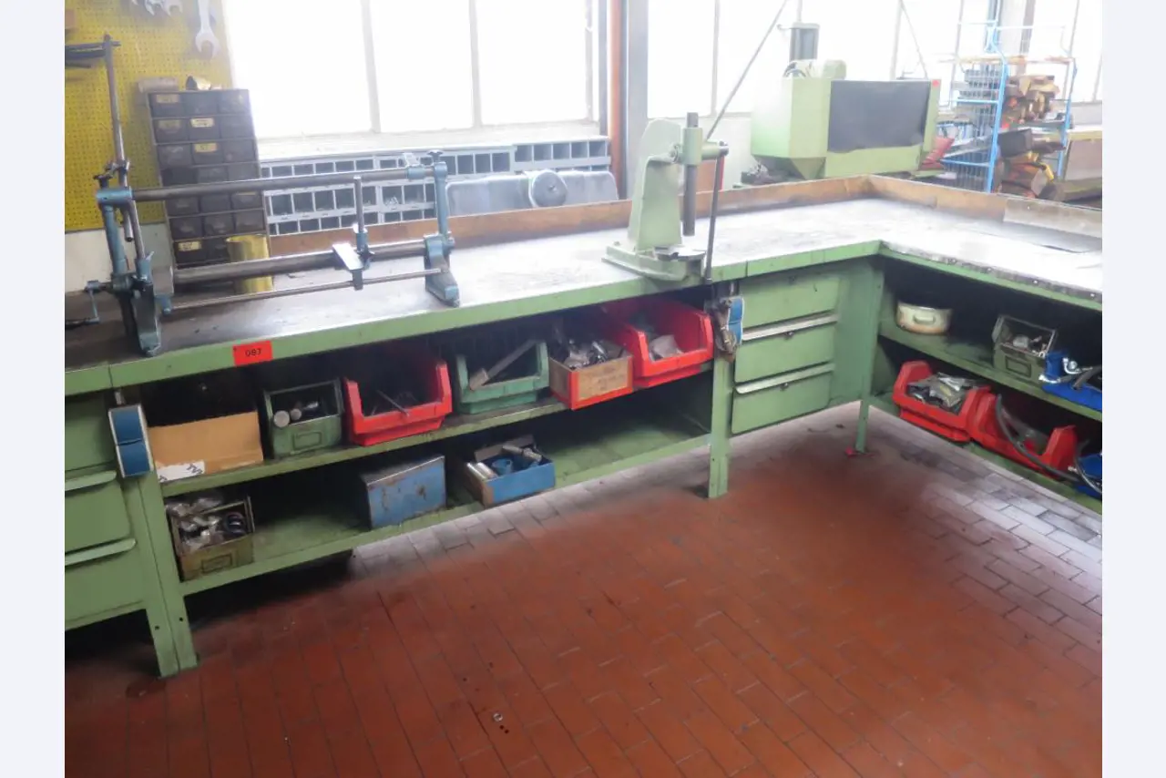 forklift trucks and car pool<br>-4