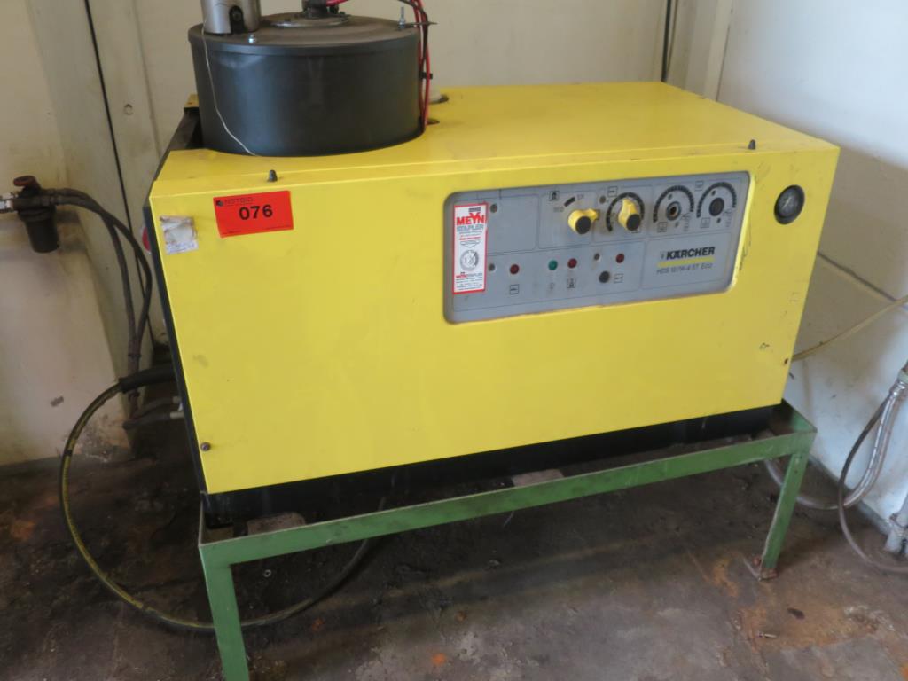 forklift trucks and car pool<br>-2