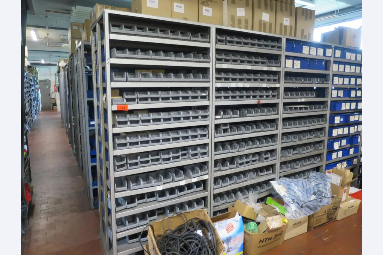 forklift trucks and car pool<br>-1