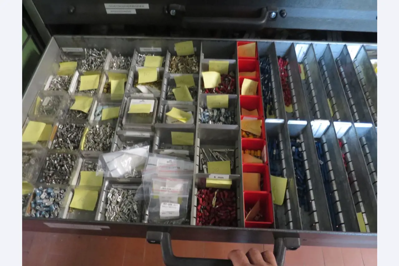 forklift trucks and car pool<br>-3