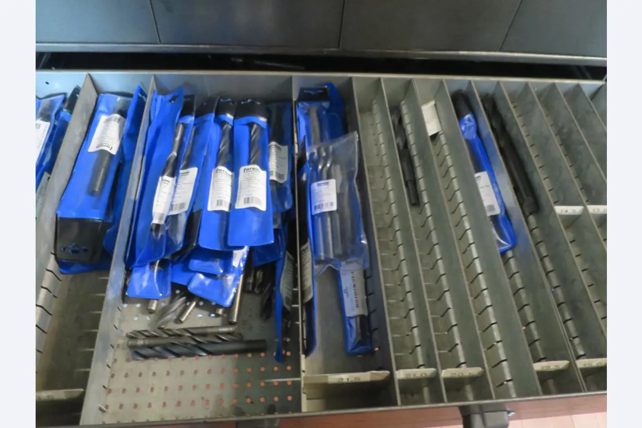 forklift trucks and car pool<br>-5