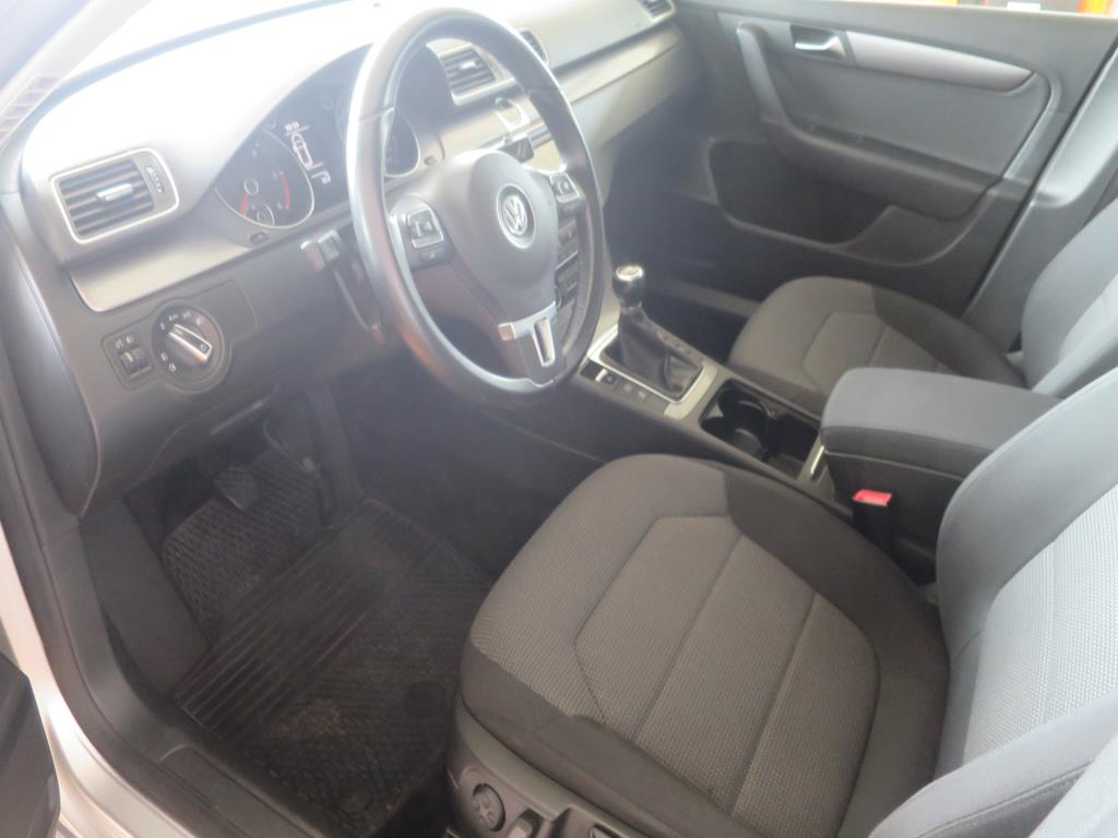 forklift trucks and car pool<br>-4