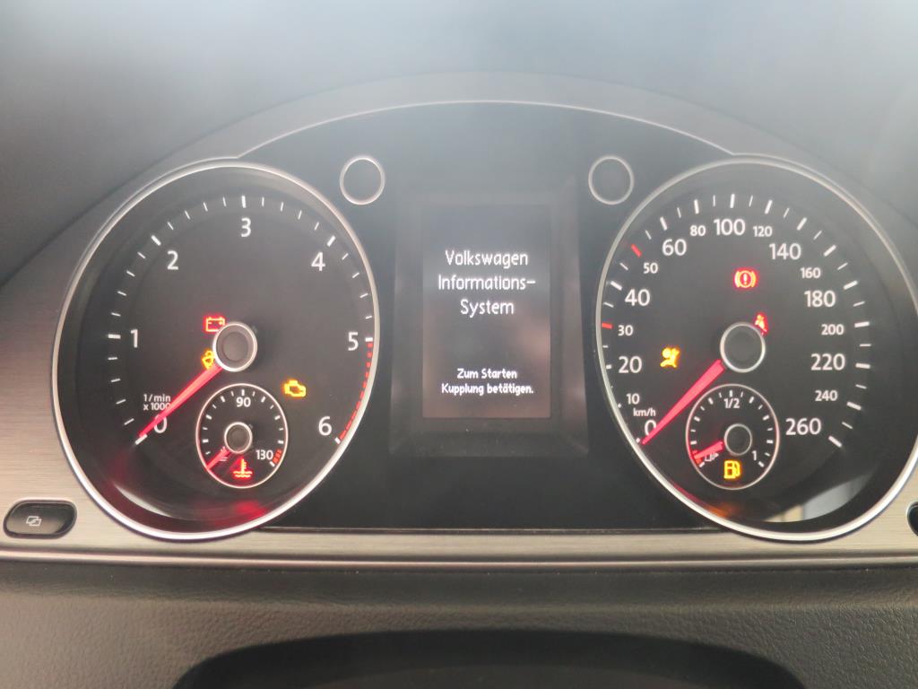 forklift trucks and car pool<br>-5