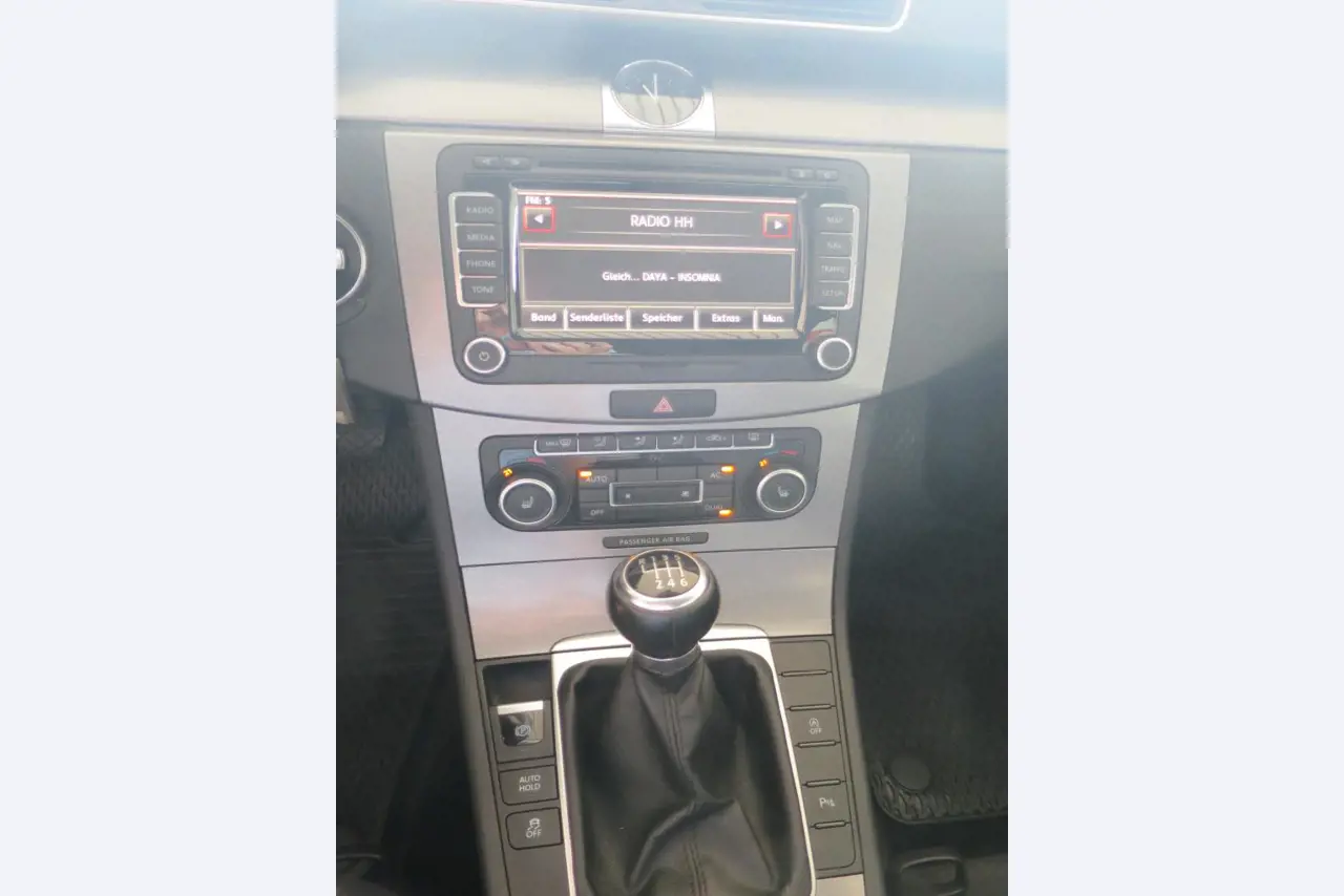 forklift trucks and car pool<br>-6