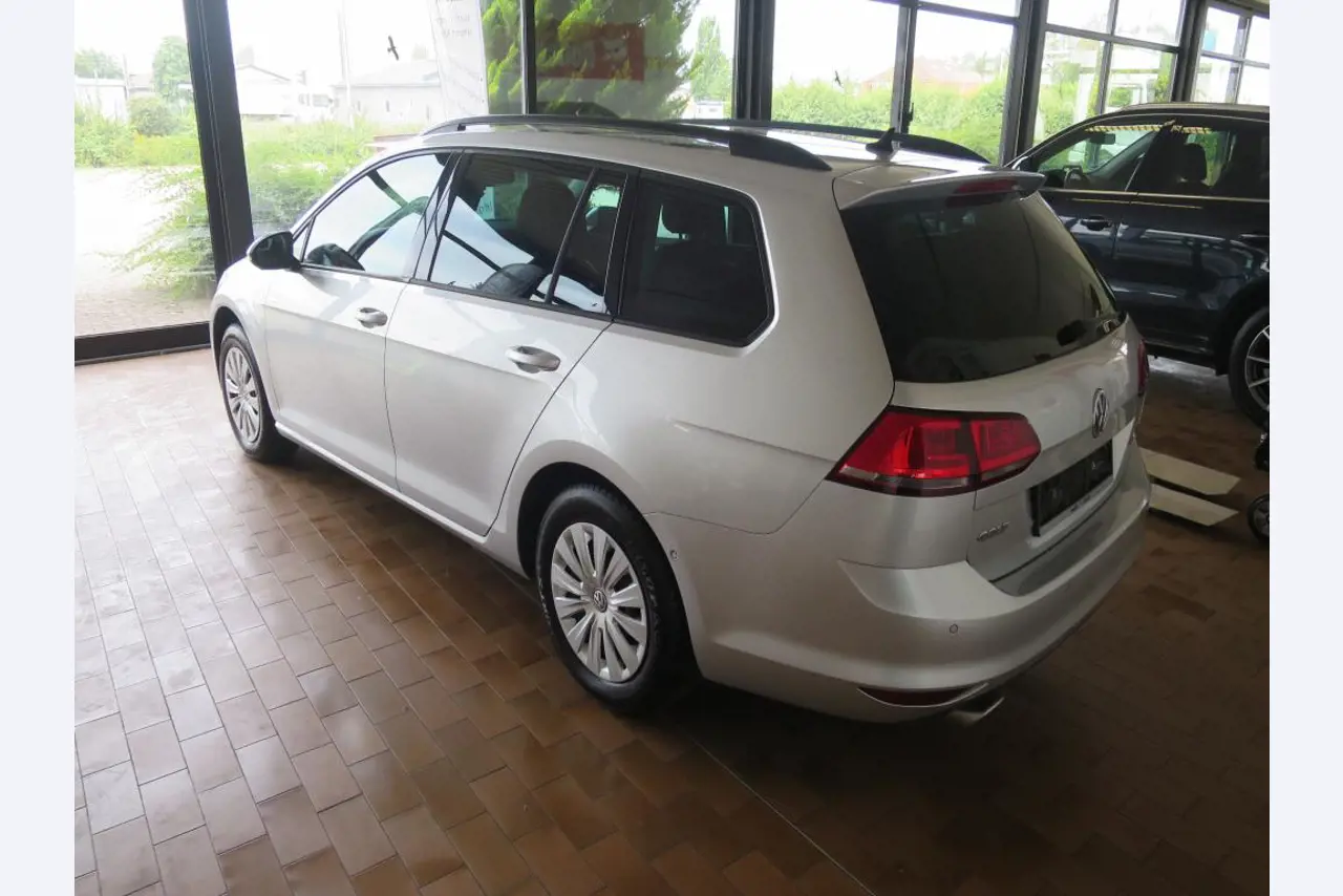 forklift trucks and car pool<br>-2