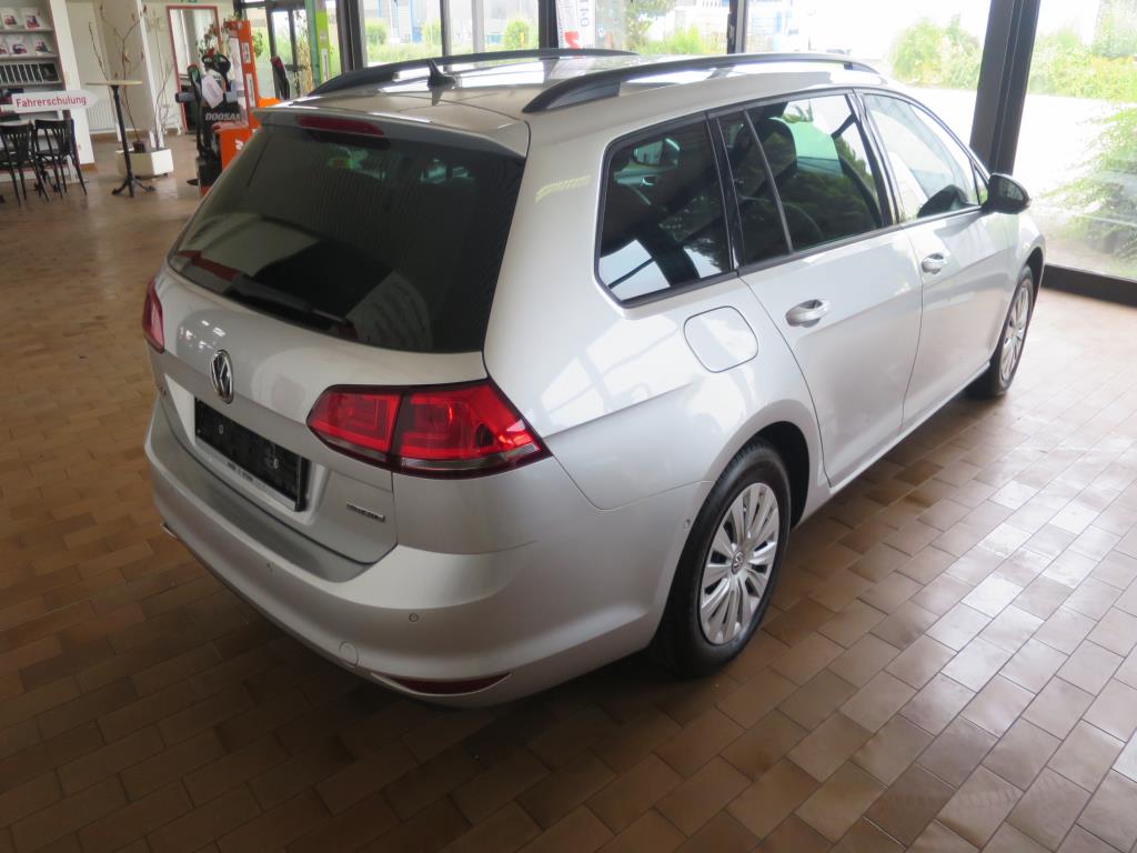 Gabelstapler sowie Fuhrpark<br>-3