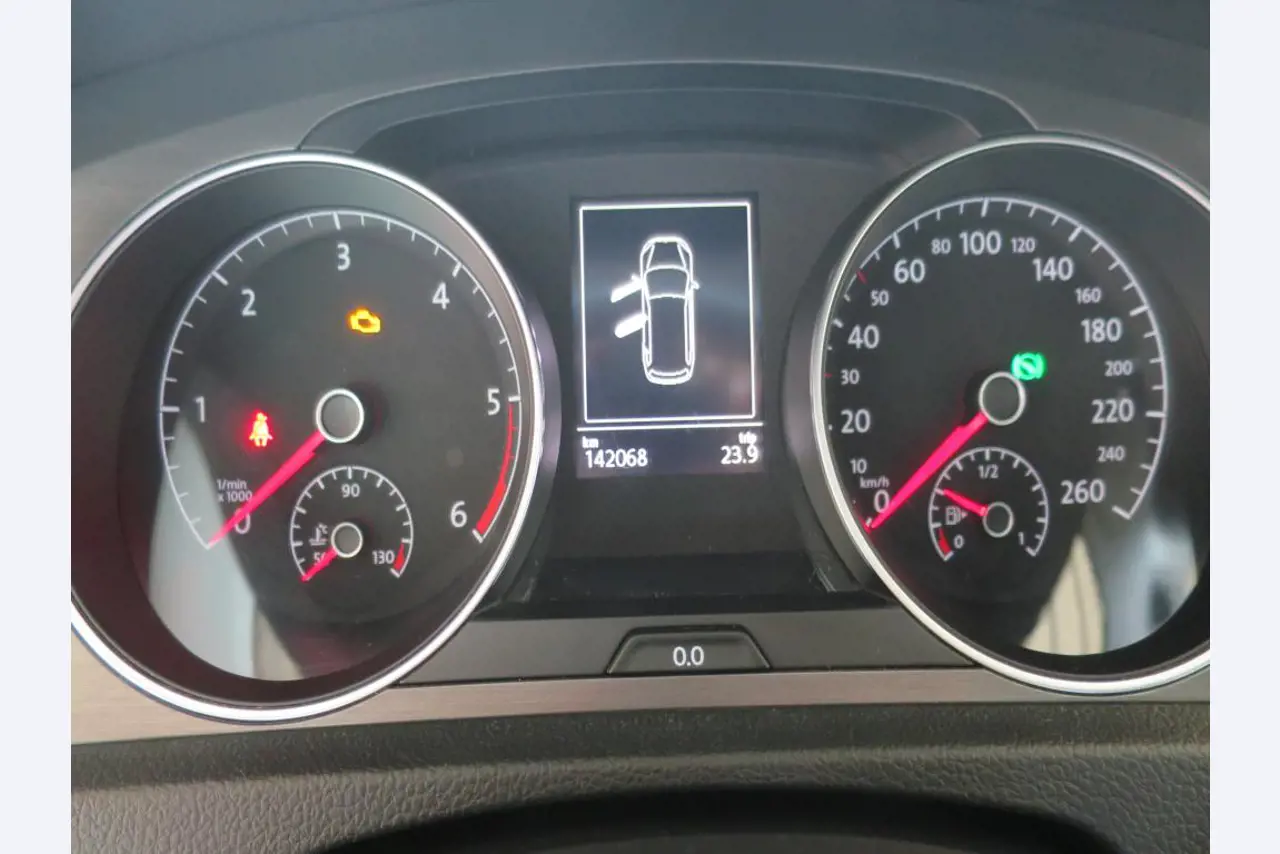 forklift trucks and car pool<br>-5