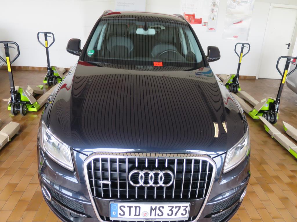 forklift trucks and car pool<br>-3