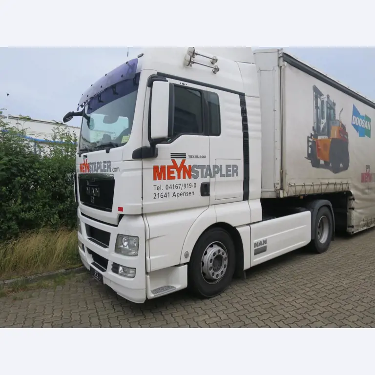 forklift trucks and car pool<br>-2