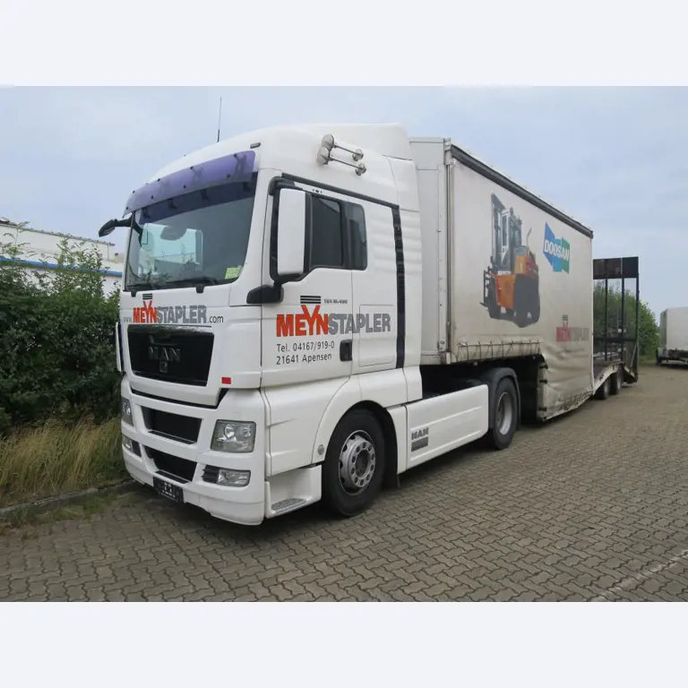 forklift trucks and car pool<br>-3