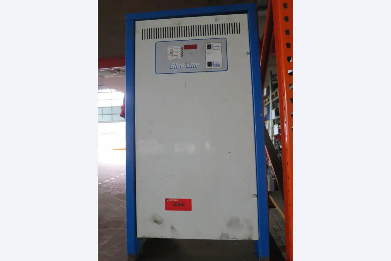 forklift trucks and car pool<br>-1