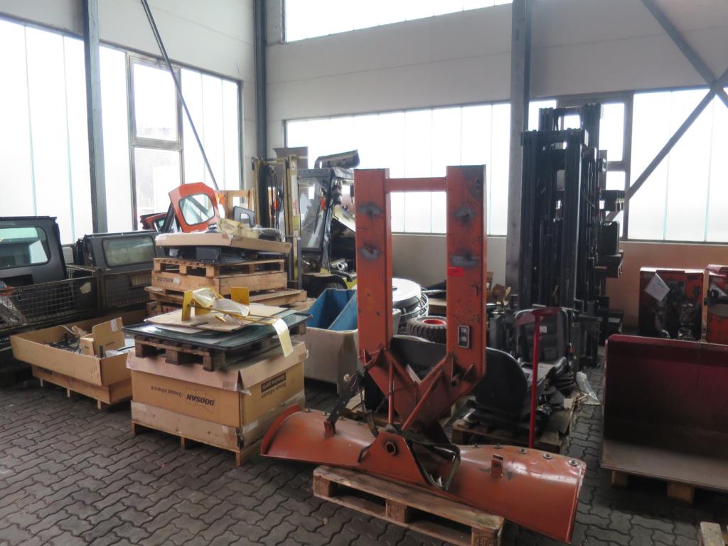 forklift trucks and car pool<br>-1
