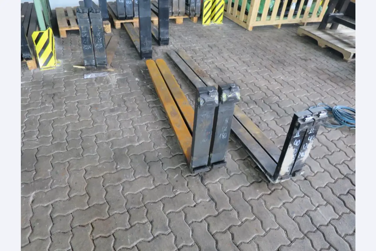 forklift trucks and car pool<br>-3