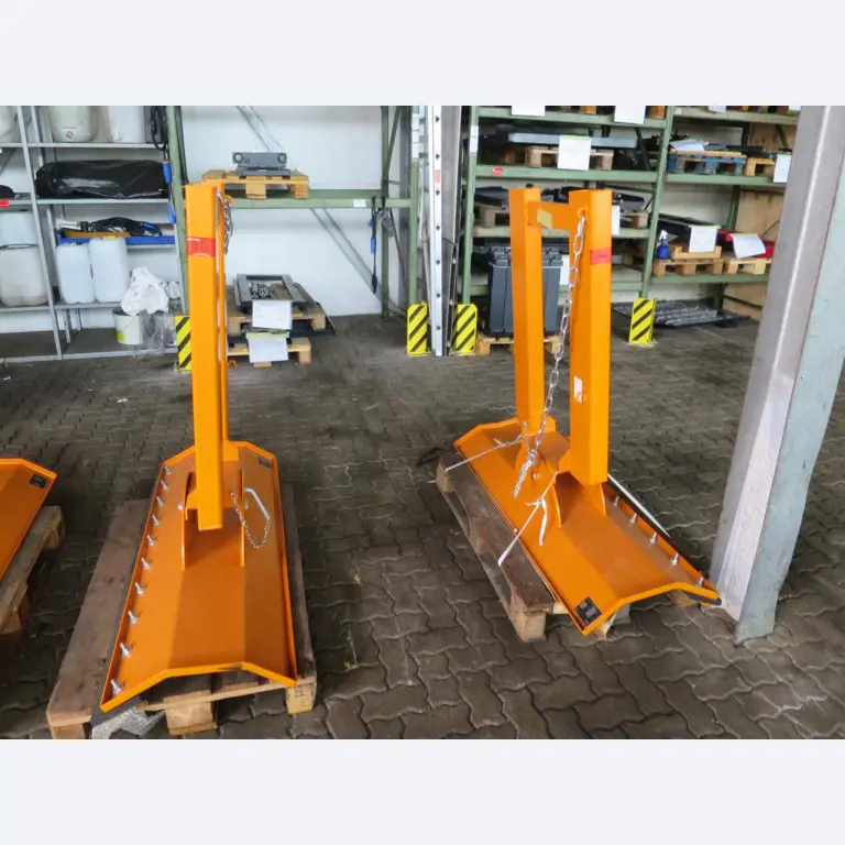 forklift trucks and car pool<br>-1