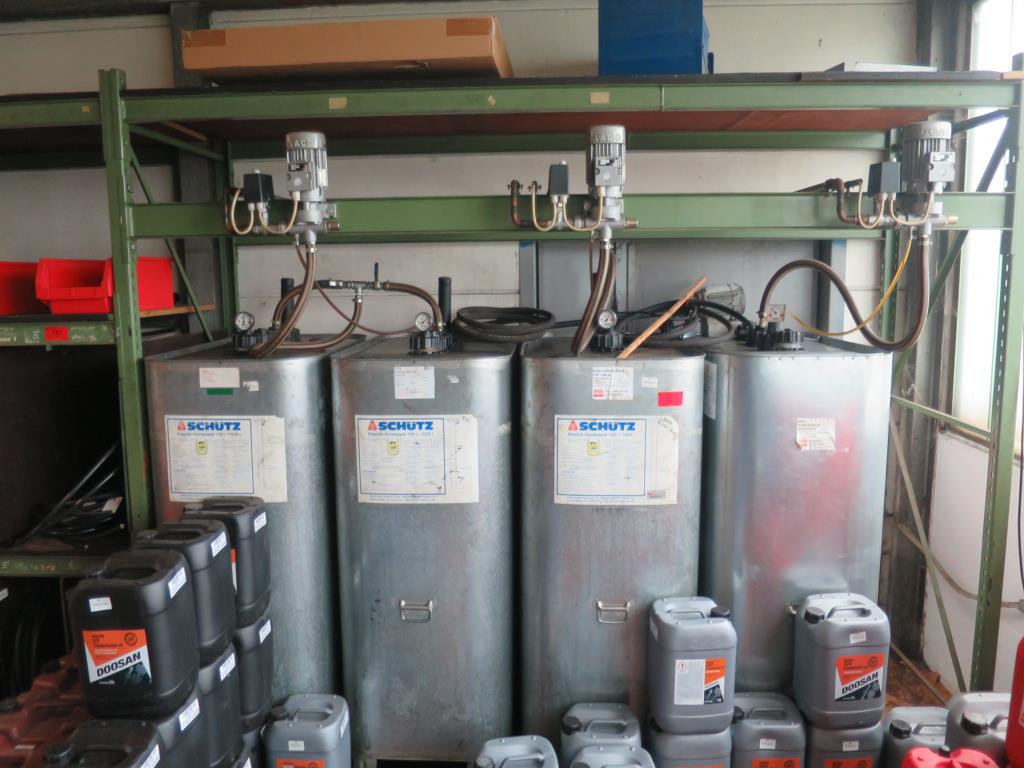 forklift trucks and car pool<br>-1