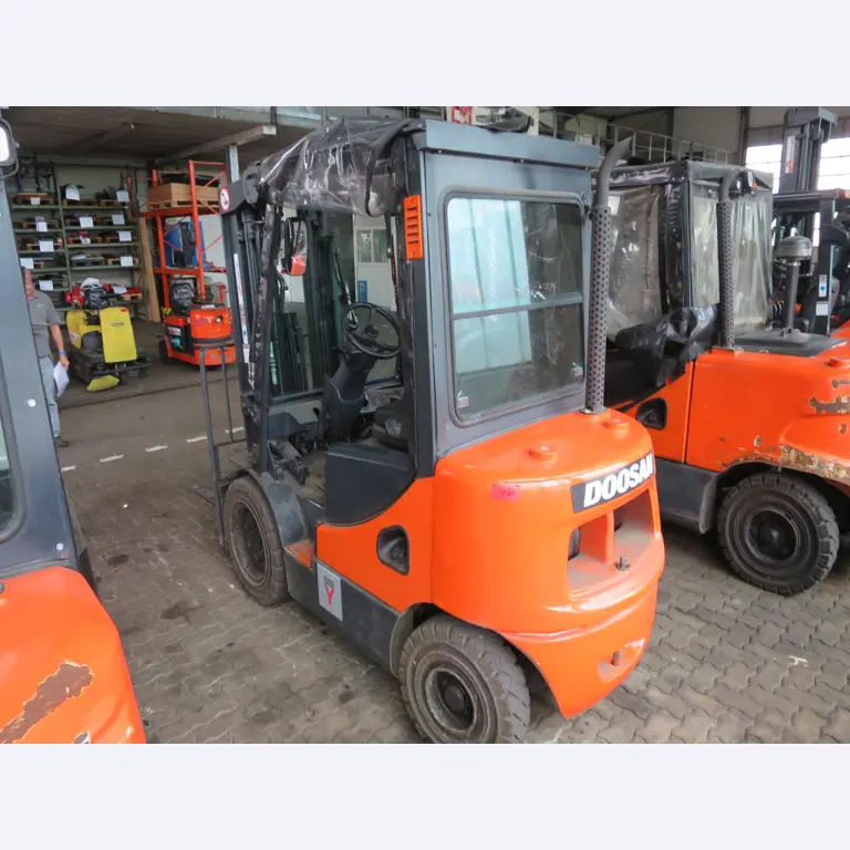 forklift trucks and car pool<br>-3