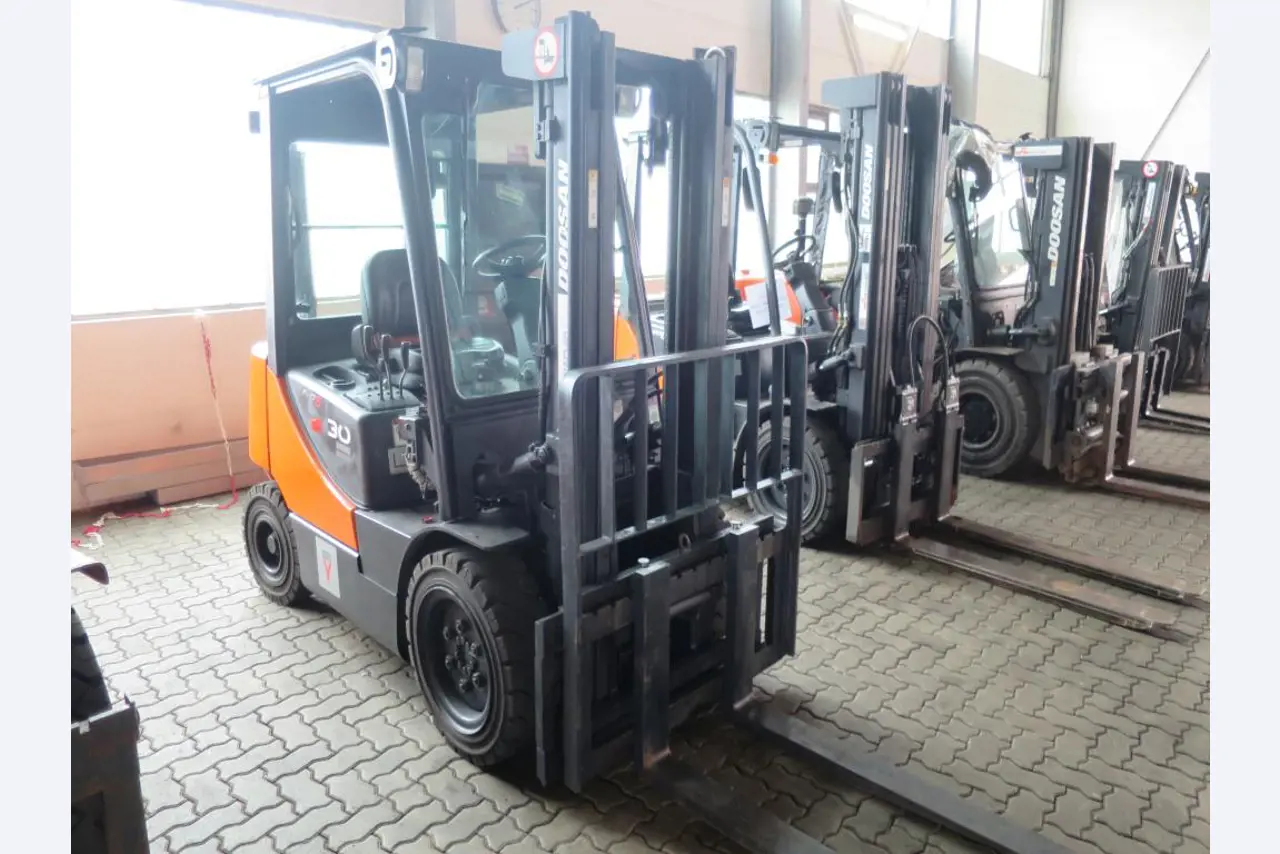 forklift trucks and car pool<br>-2