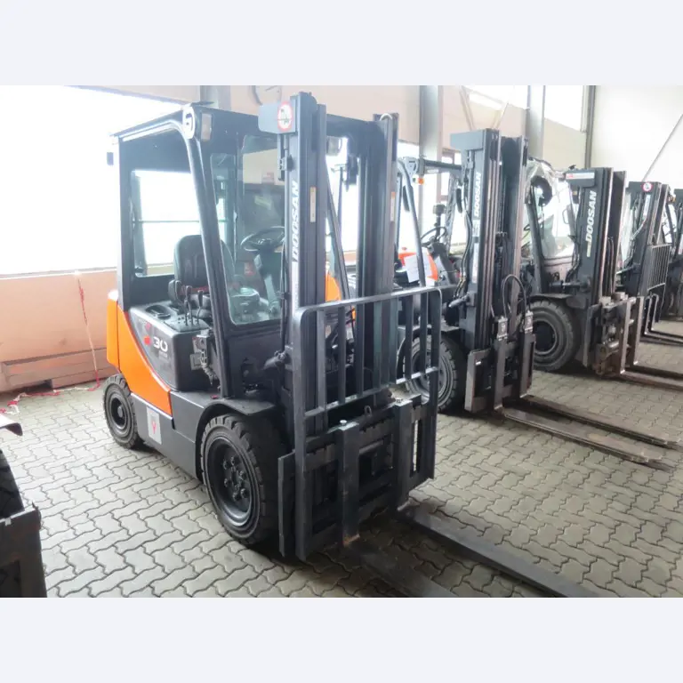 forklift trucks and car pool<br>-2