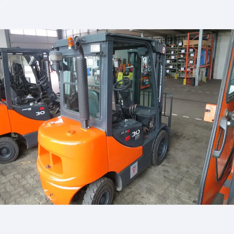 forklift trucks and car pool<br>-3