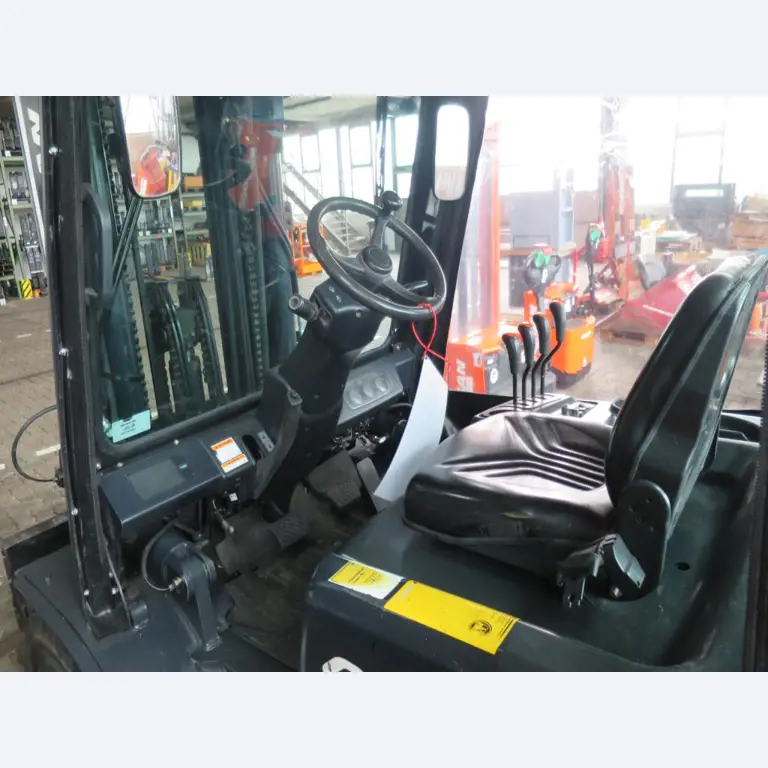 forklift trucks and car pool<br>-3