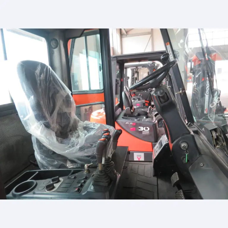 forklift trucks and car pool<br>-4
