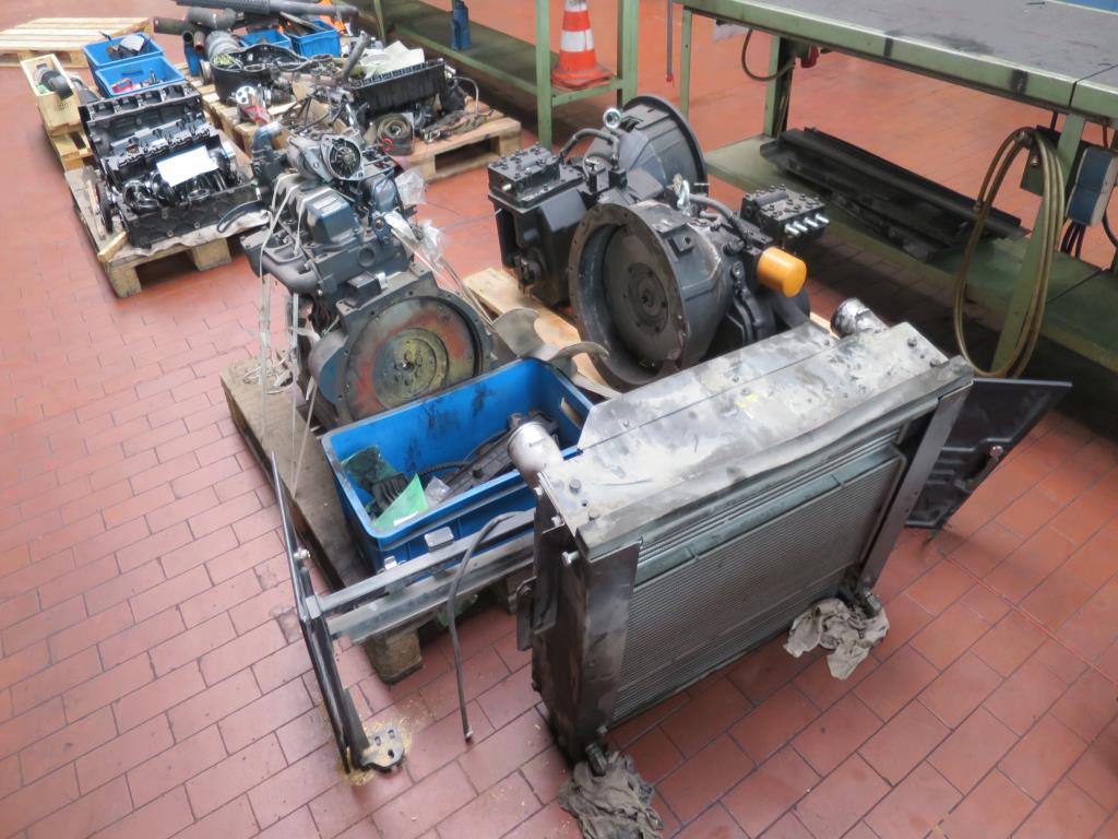 forklift trucks and car pool<br>-4