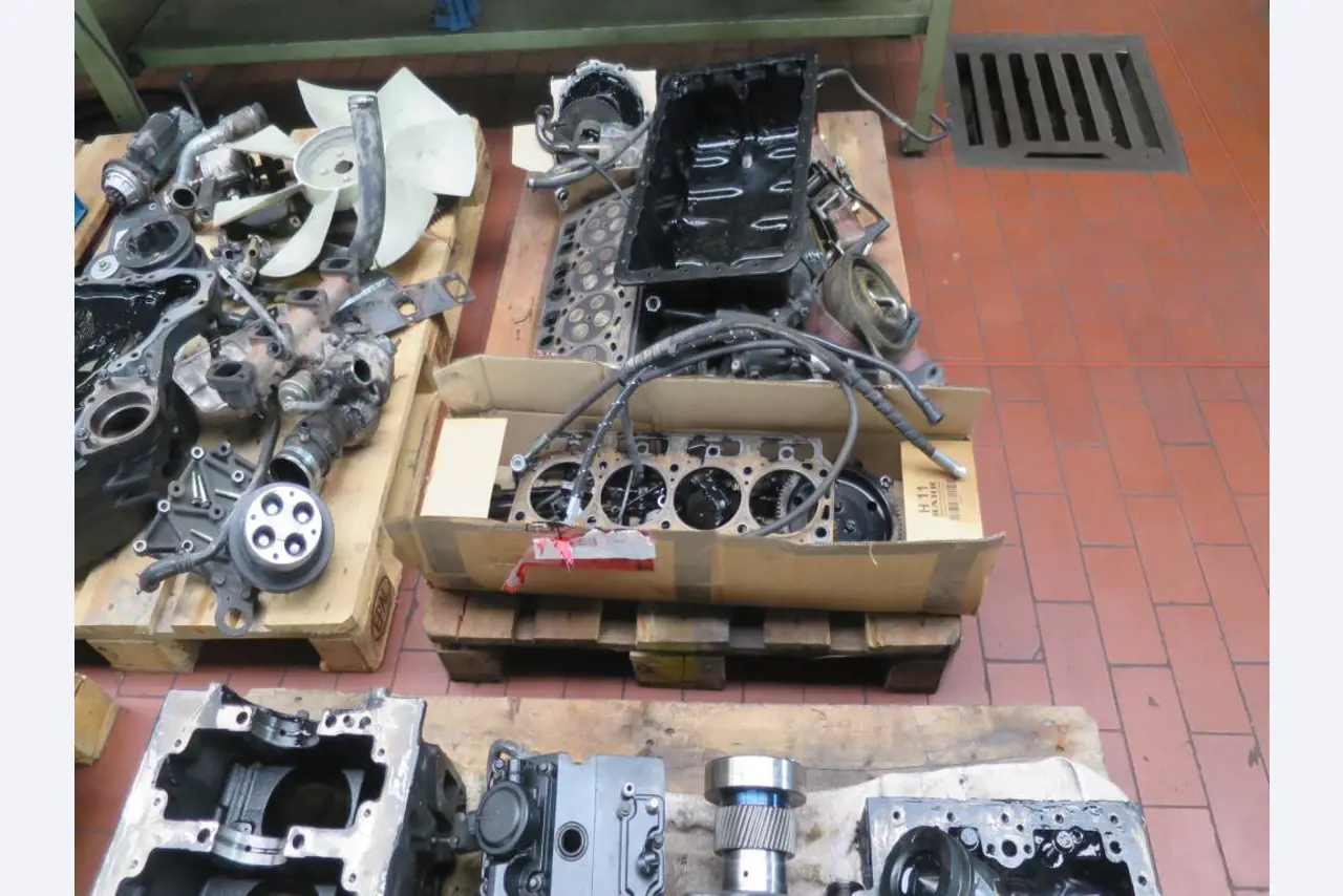 forklift trucks and car pool<br>-6