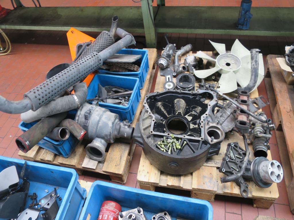 forklift trucks and car pool<br>-7