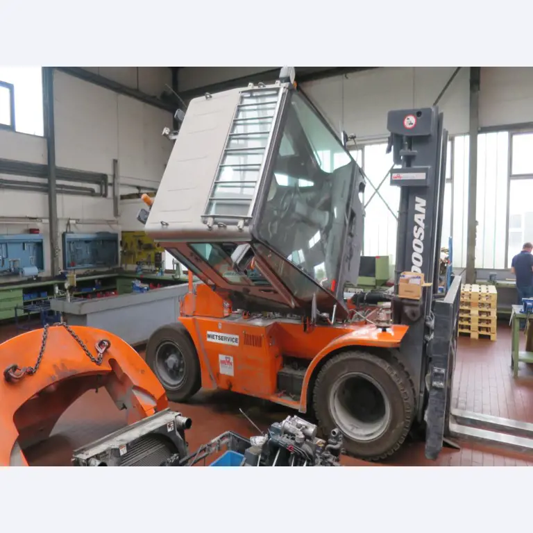 forklift trucks and car pool<br>-9