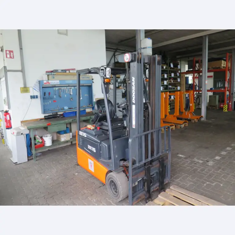 forklift trucks and car pool<br>-2