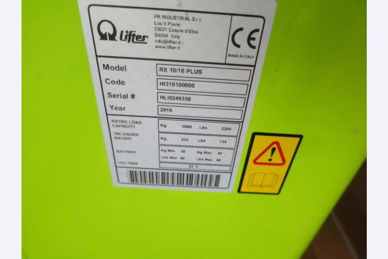 forklift trucks and car pool<br>-3