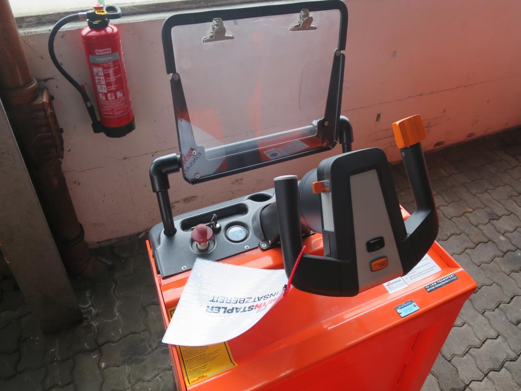 forklift trucks and car pool<br>-3