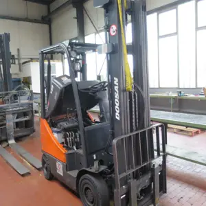 Diesel forklift truck (D8987) Doosan D18S-5