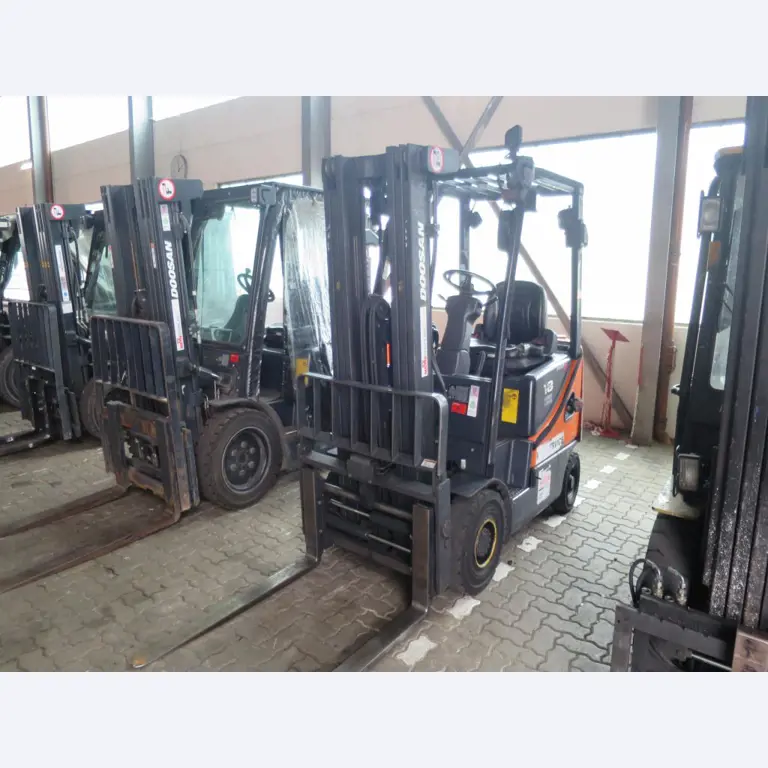 forklift trucks and car pool<br>-2