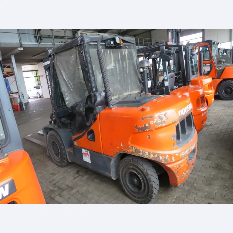 forklift trucks and car pool<br>-4