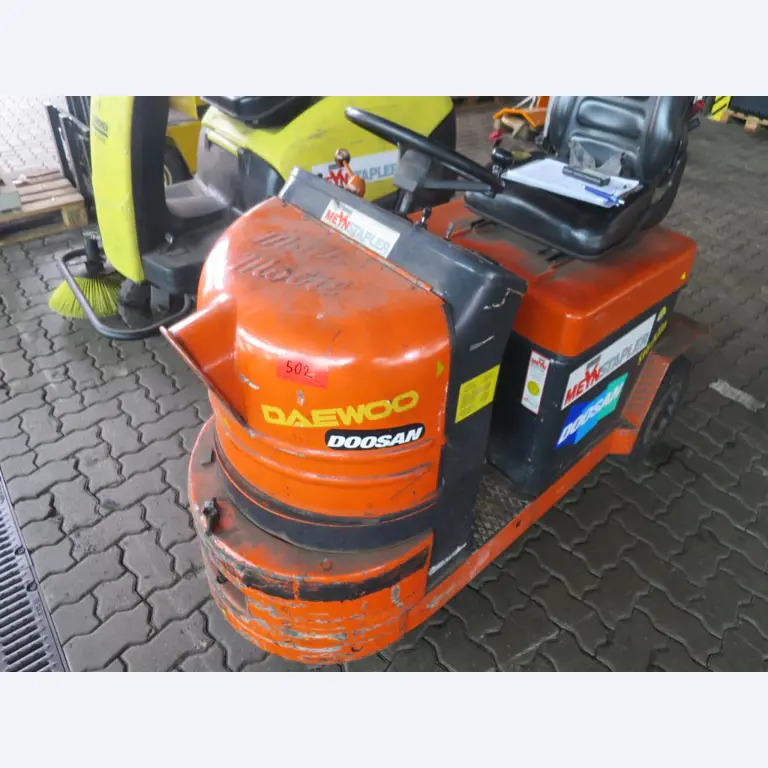 Gabelstapler sowie Fuhrpark<br>-1