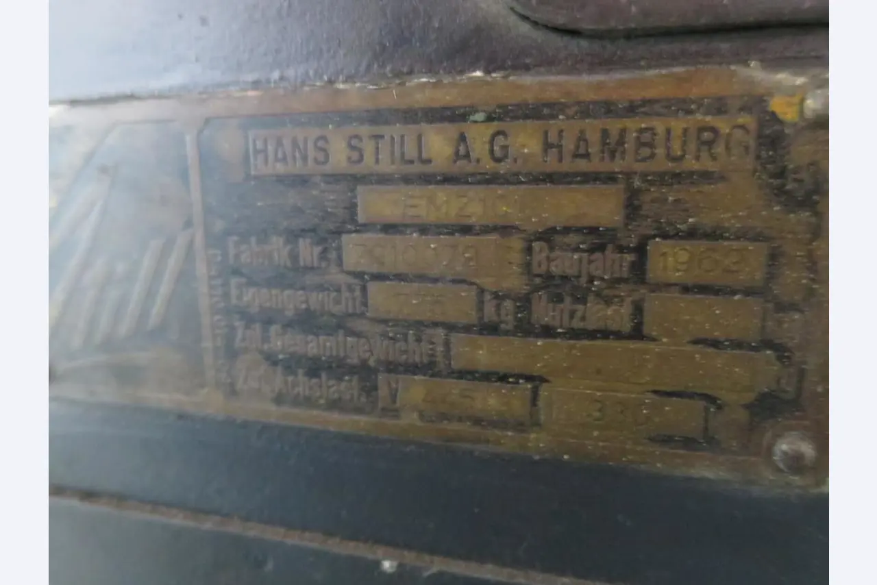 Gabelstapler sowie Fuhrpark<br>-3