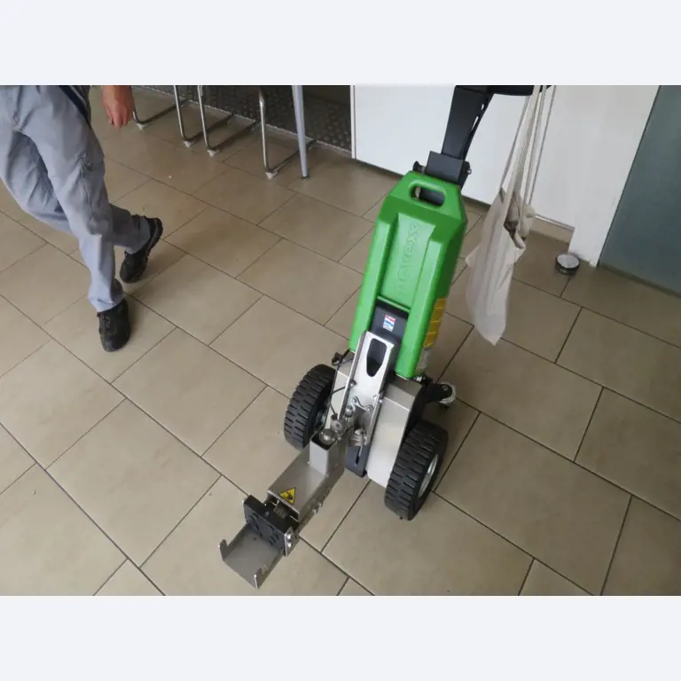 forklift trucks and car pool<br>-1