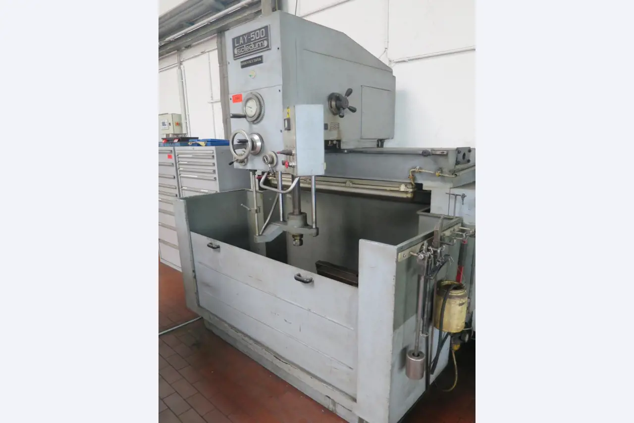 forklift trucks and car pool<br>-2