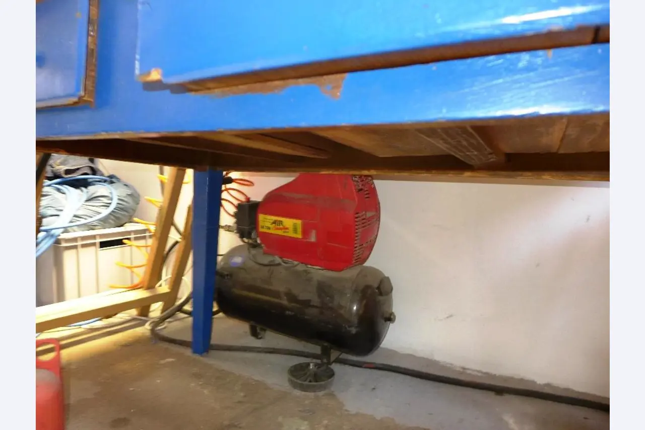 gepflegten Maschinen und Fahrzeuge aus dem Bereich Elektroinstallation-5