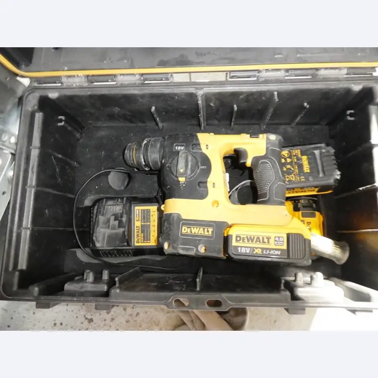 gepflegten Maschinen und Fahrzeuge aus dem Bereich Elektroinstallation-1