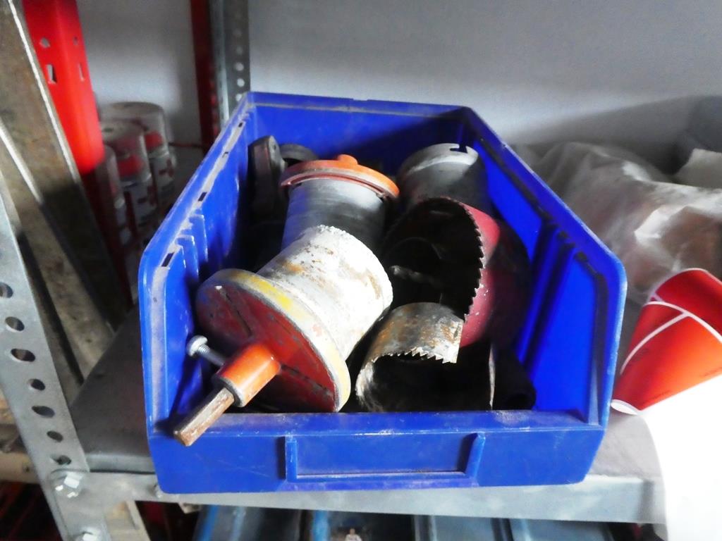 des machines et des véhicules entretenus dans le domaine de l'installation électrique-10