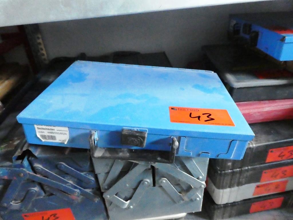 des machines et des véhicules entretenus dans le domaine de l'installation électrique-7