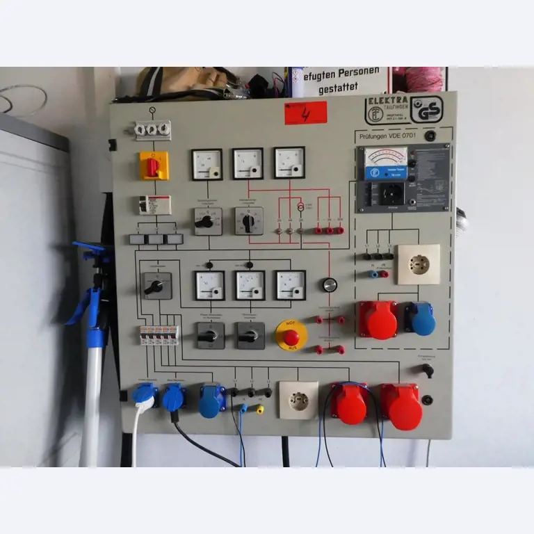 gepflegten Maschinen und Fahrzeuge aus dem Bereich Elektroinstallation-1