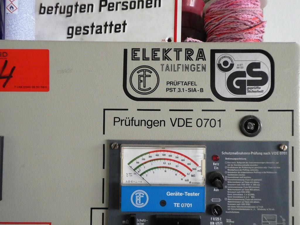 gepflegten Maschinen und Fahrzeuge aus dem Bereich Elektroinstallation-3