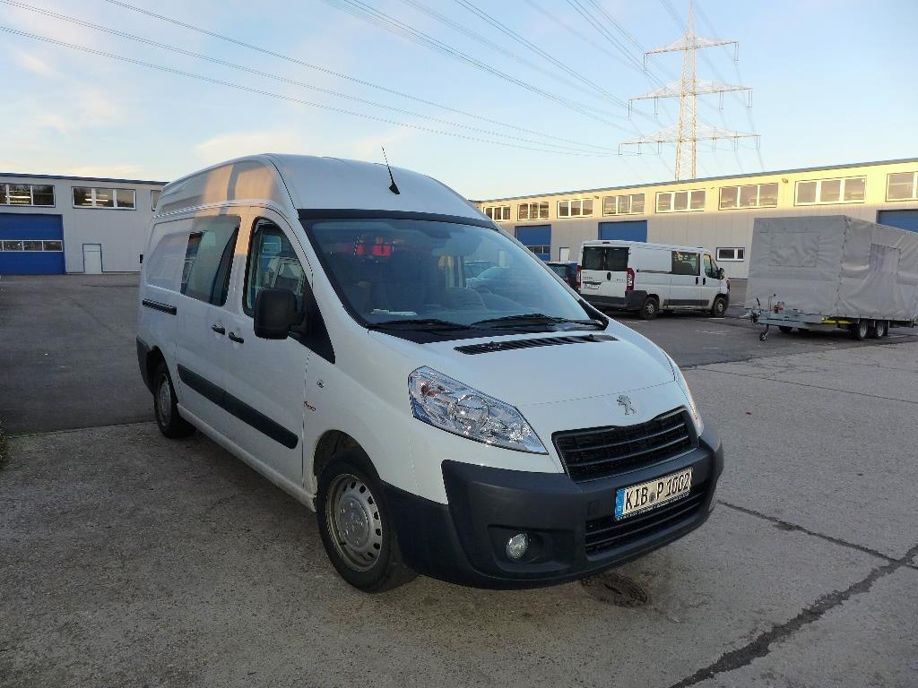 machinery and vehicles from the electric installation sector-5